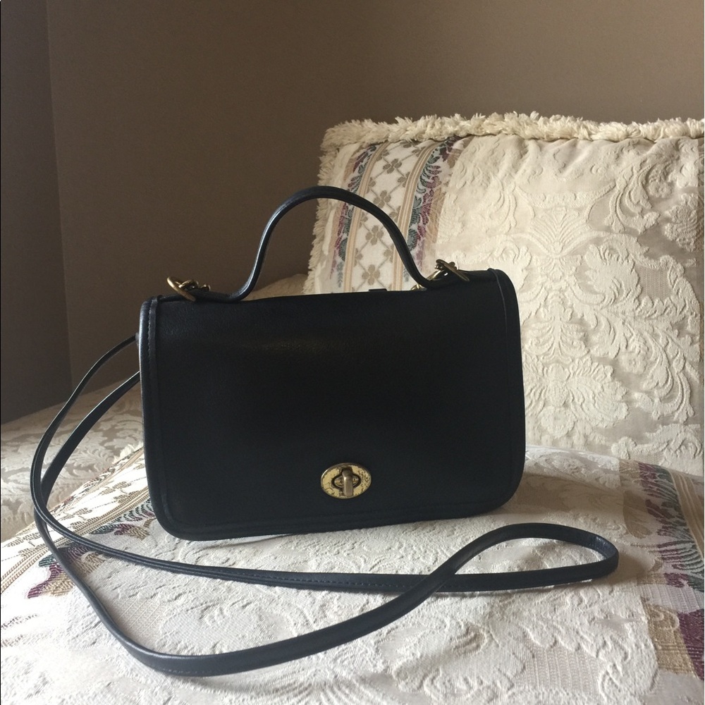 Vintage Coach crossbody